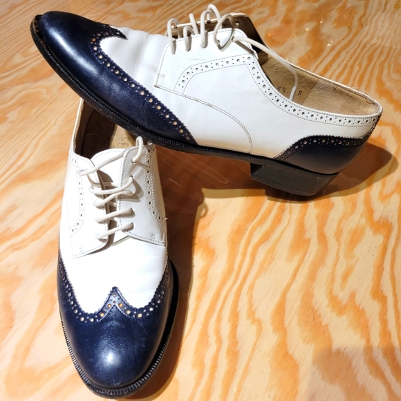 Salvatore Ferradamo Oxfords - Picture 2 of 4